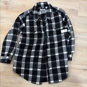 Black and Gray Plaid Shacket